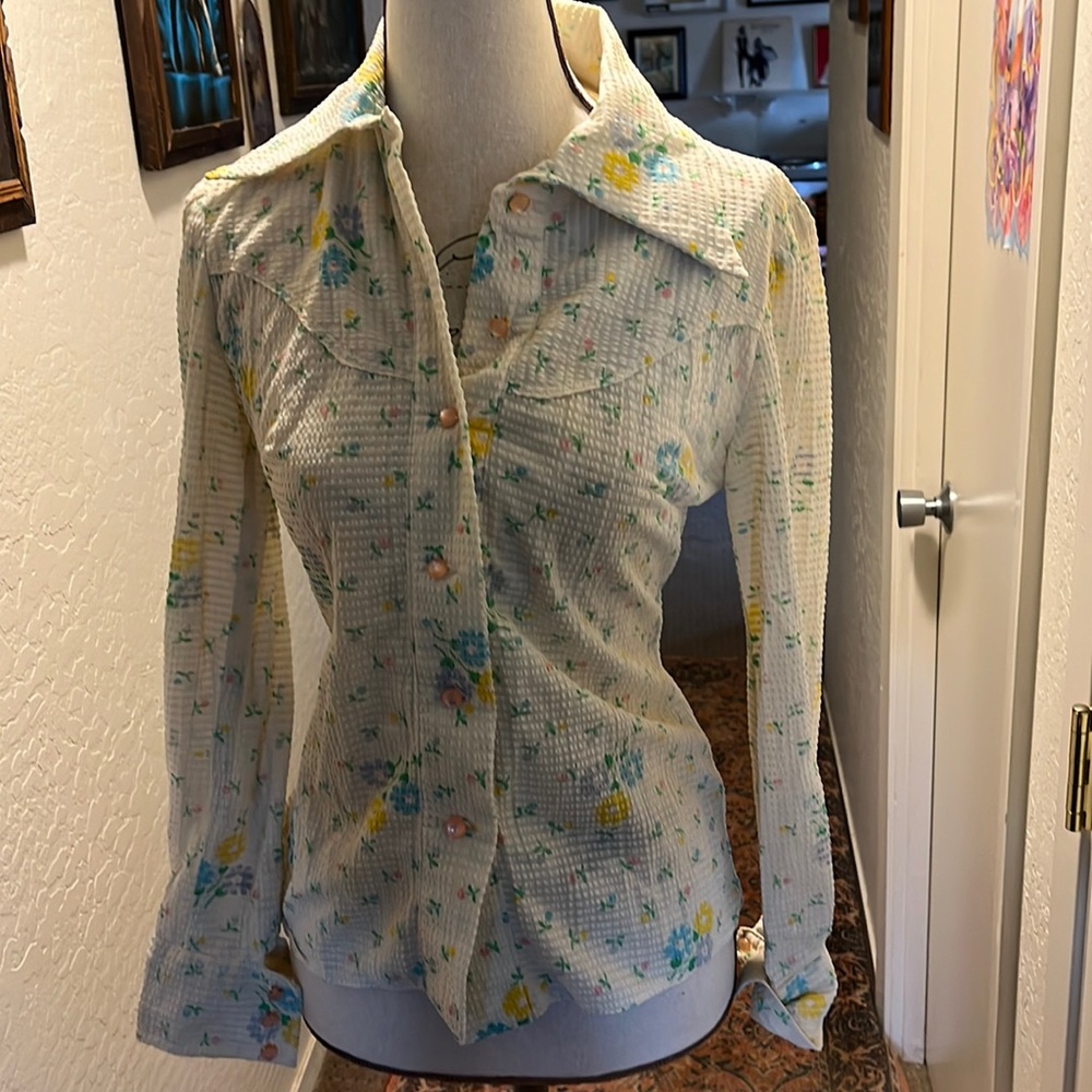 VTG floral shirt